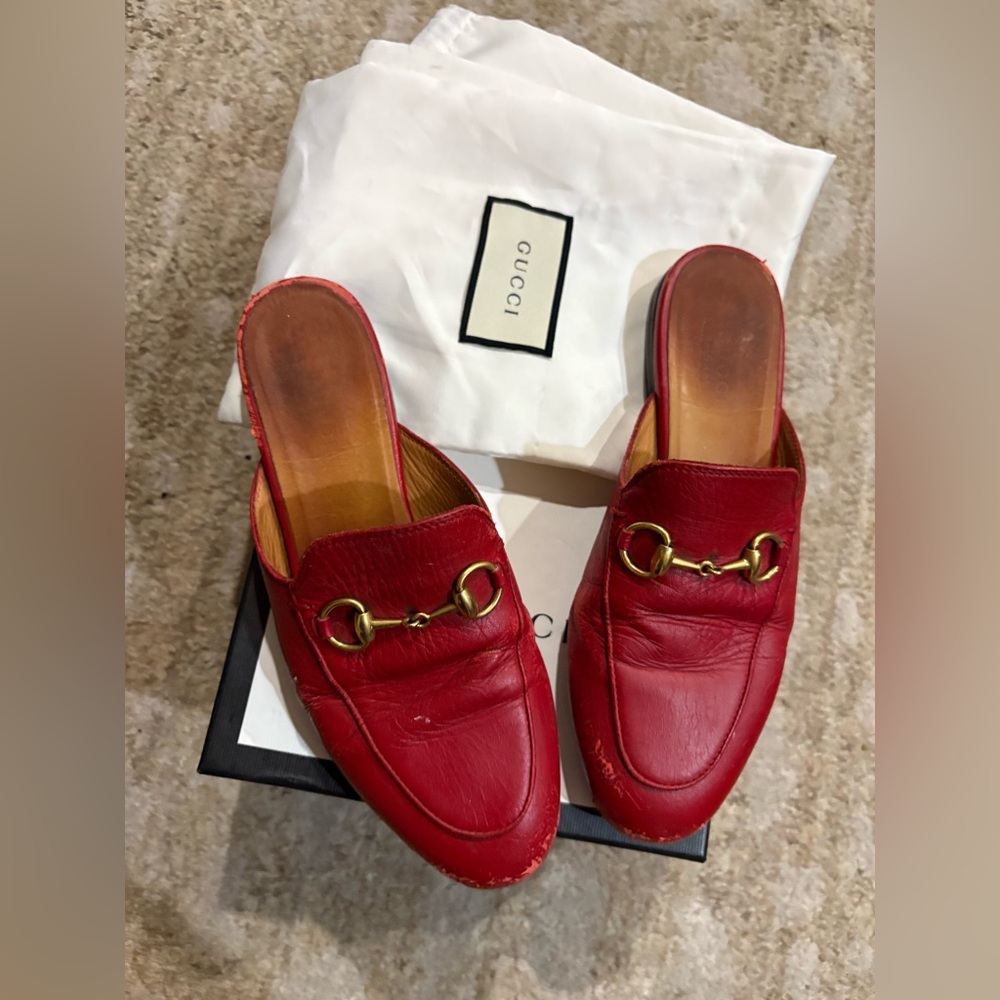 Women’s red leather Gucci mules size 35